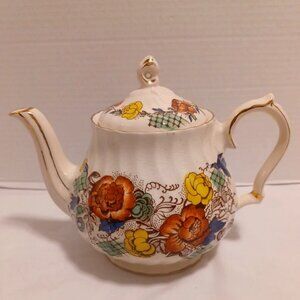 Sadler England Teapot 7605 Hand Painted Floral Gold Trim Vintage 1930s or 1940s